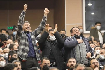 Sivas'ta İşçiler Merakla Bekliyor