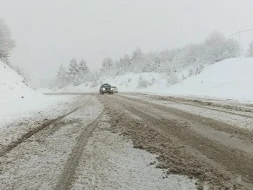 Sivas'ta Martta Yoğun Kar Yağışı