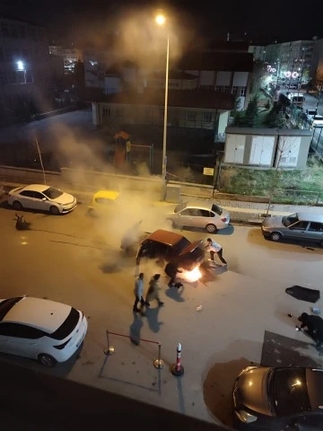 Sivas’ta Seyir Halindeki Otomobilde Yangın