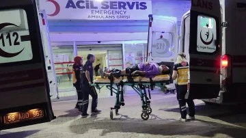 Sivas'ta Trafik Kazası: 2'si Çocuk 7 Kişi Yaralandı