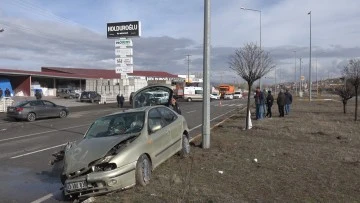 Sivas'taki Trafik Kazalarında 4 Kişi Yaralandı 
