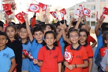 Sivaslı Öğrenciler Müjde Okullar Tatil 