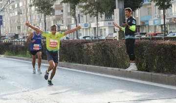 Uluslararası Yarı Maraton Başladı
