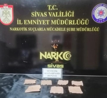 Uyuşturucu Tacirleri Sivas Polisinden Kaçamadı