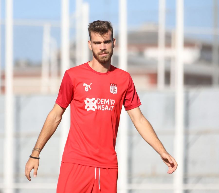 Sivasspor'un en istikrarlı ismi savunma oyuncusu Goutas oldu